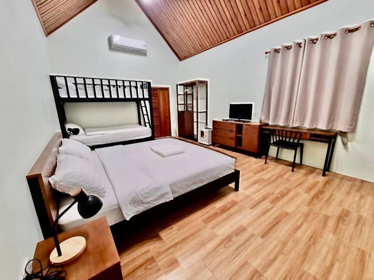 Baanpongtara Hotel Suan Phueng Buitenkant foto