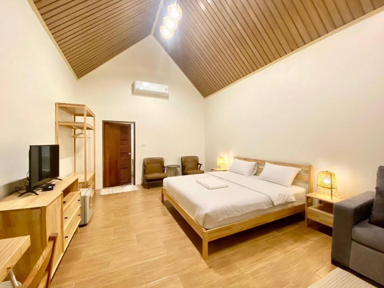 Baanpongtara Hotel Suan Phueng Buitenkant foto